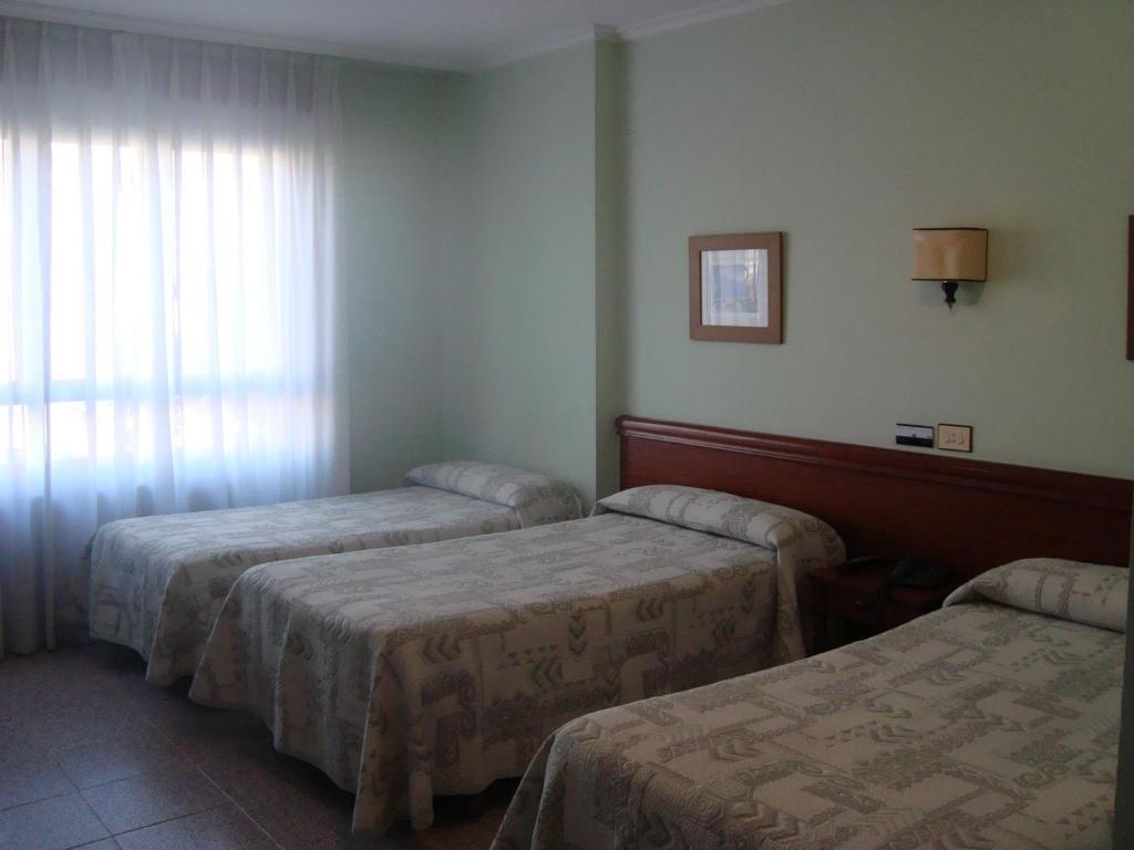 Hotel Avenida Gijón Habitación foto